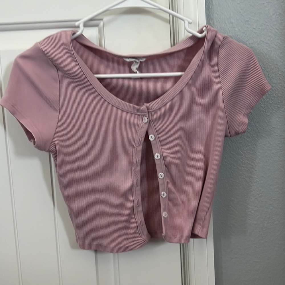 Tilly’s button down cropped cardigan, shirt sleeve, ribbed
